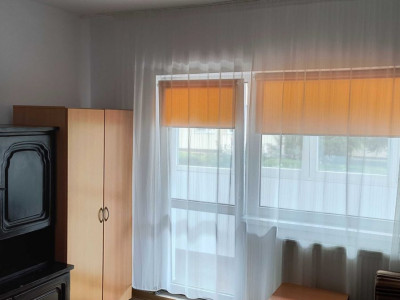 3 camere ,decomandat, 71 mp,  2 balcoane, zona str.Lacul Rosu, Marasti