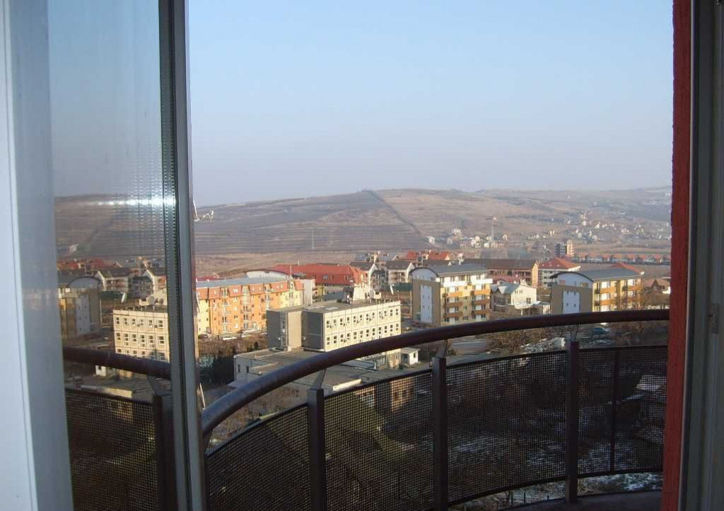 2 camere , 48 mp,  terasa, garaj, zona str. Alverna, Gheorgheni