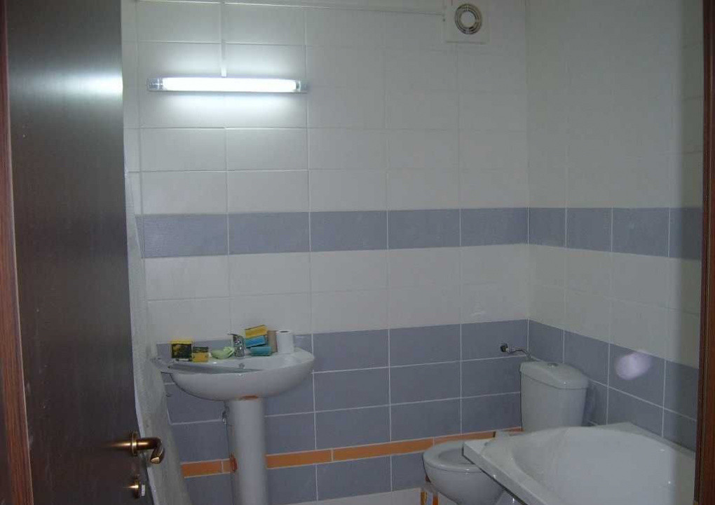 2 camere , 48 mp,  terasa, garaj, zona str. Alverna, Gheorgheni