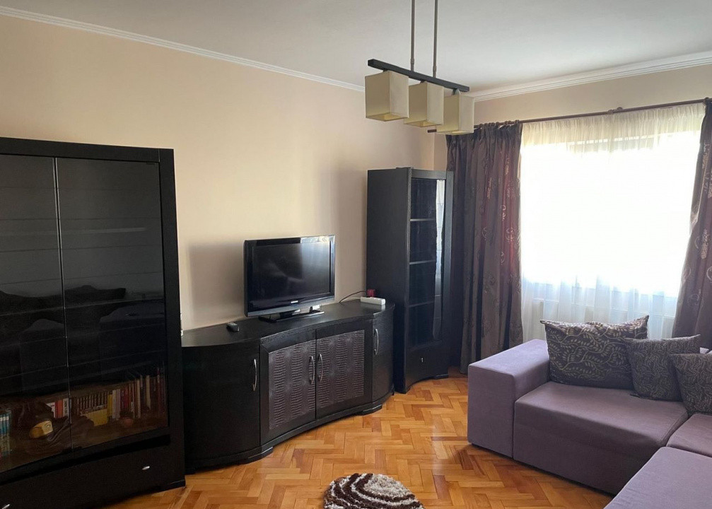 3 camere ,decomandat, 65 mp, balcon, zona str. Dambovitei, Marasti