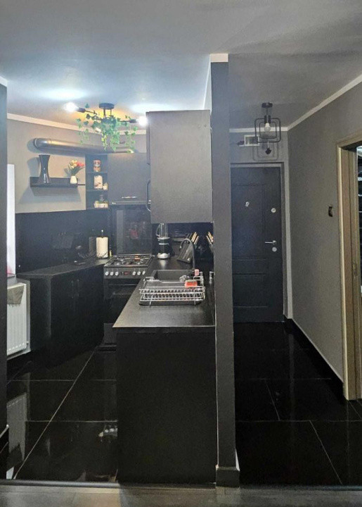 3 camere , 60 mp,  balcon, zona str.Brancusi, Gheorgheni