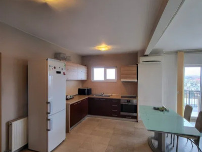 3 camere ,85 mp,  terasa, zona str.Observatorului, Zorilor