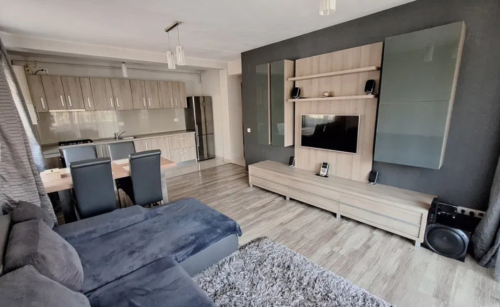 3 camere , 65 mp,  terasa, zona str.Teodor Mihali, Marasti