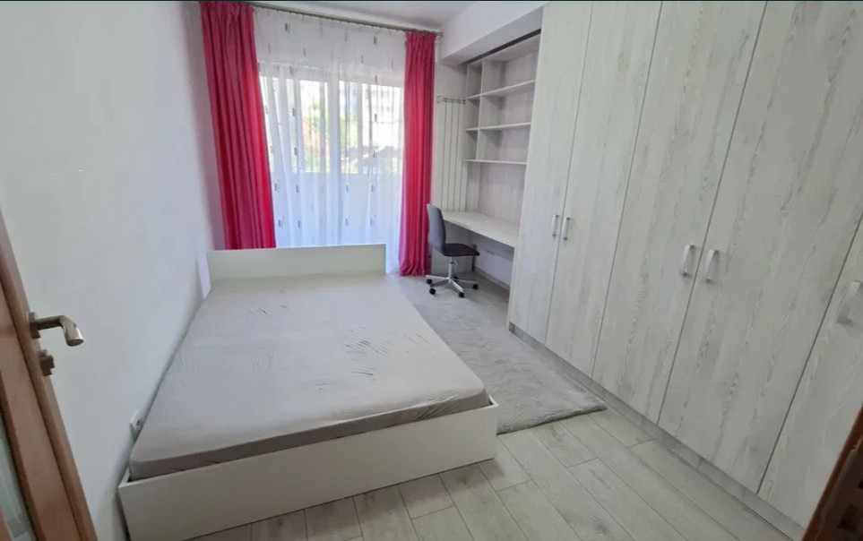 3 camere , 65 mp,  terasa, zona str.Teodor Mihali, Marasti