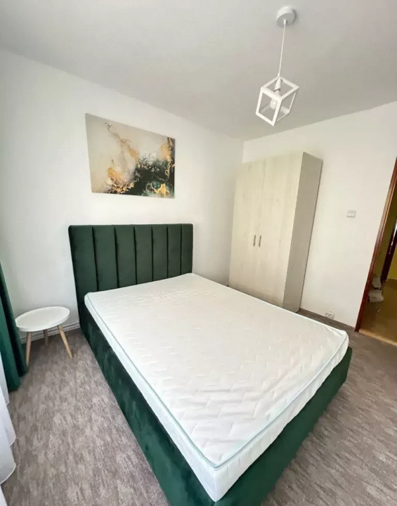 4 camere ,decomandat, 80 mp, zona str.Molnar Piuariu, Marasti