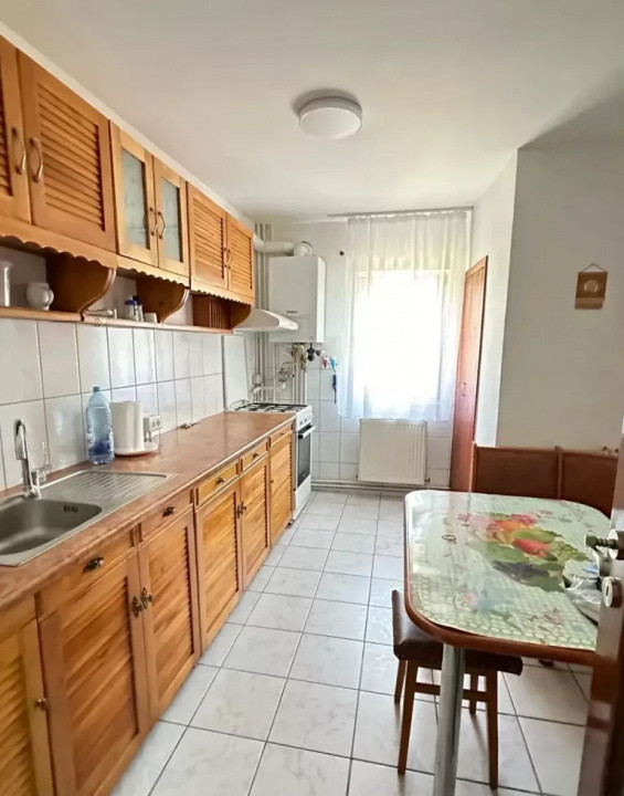 4 camere ,decomandat, 80 mp, zona str.Molnar Piuariu, Marasti