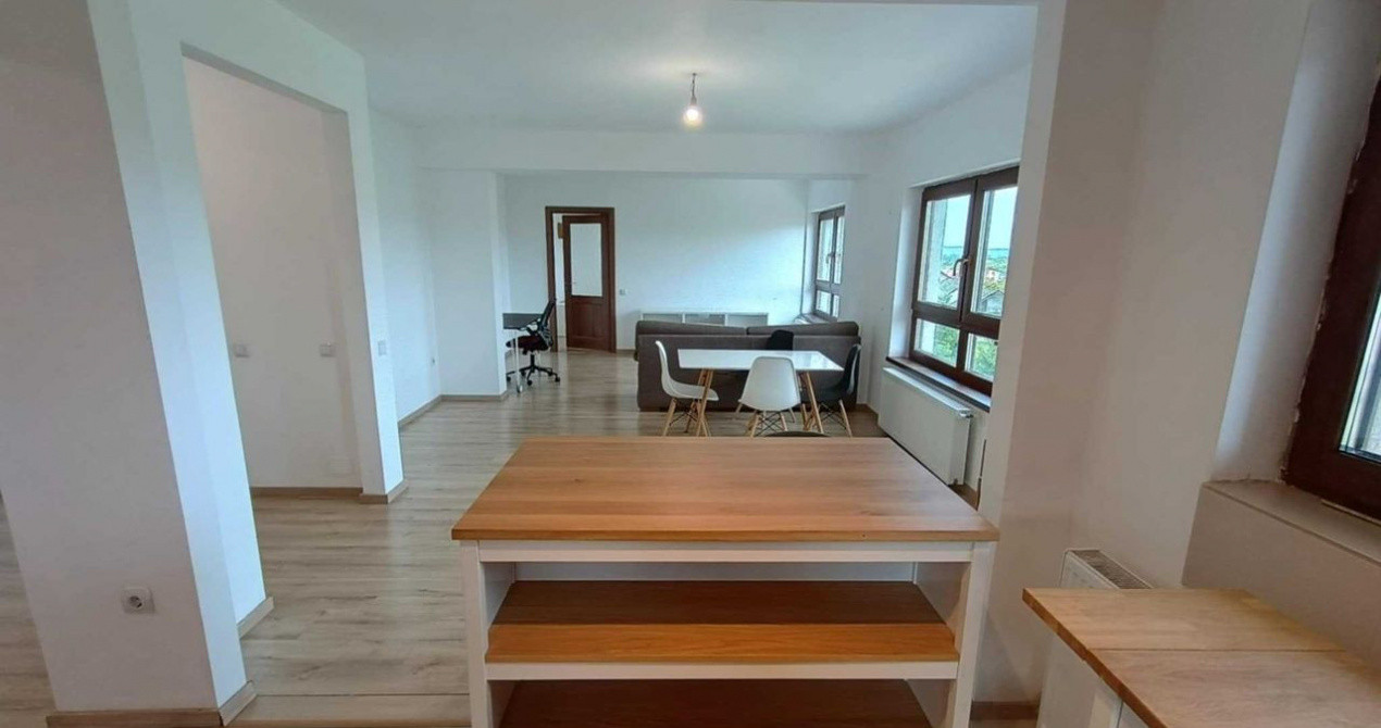 3 camere, 98 mp,  2 balcoane, zona str. Antonio Gaudi, Buna-Ziua