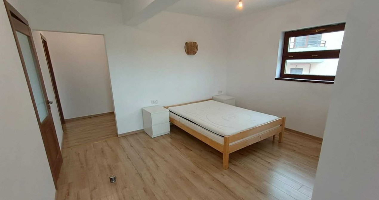 3 camere, 98 mp,  2 balcoane, zona str. Antonio Gaudi, Buna-Ziua