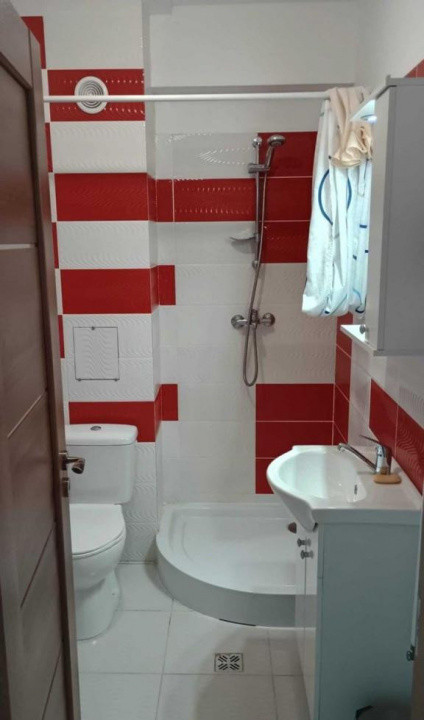 3 camere, 98 mp,  2 balcoane, zona str. Antonio Gaudi, Buna-Ziua