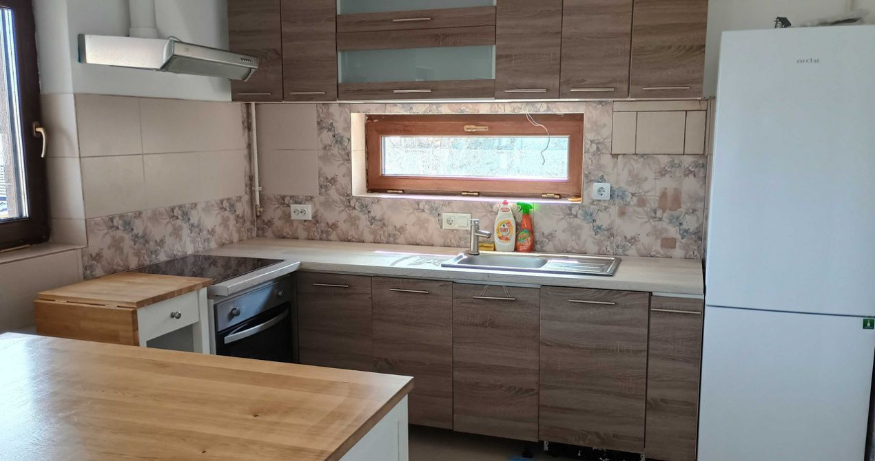 3 camere, 98 mp,  2 balcoane, zona str. Antonio Gaudi, Buna-Ziua