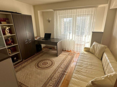 2 camere, decomandat, 65 mp, balcon , zona str.Dorobantilor, Marasti