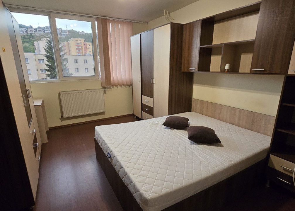4 camere, 80 mp,  balcon, zona str. Strada Fantanele, Grigorescu