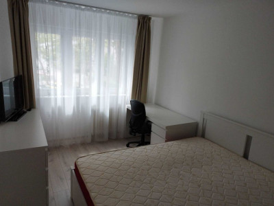 3 camere ,65 mp,  balcon, zona Calea Floresti, Manastur