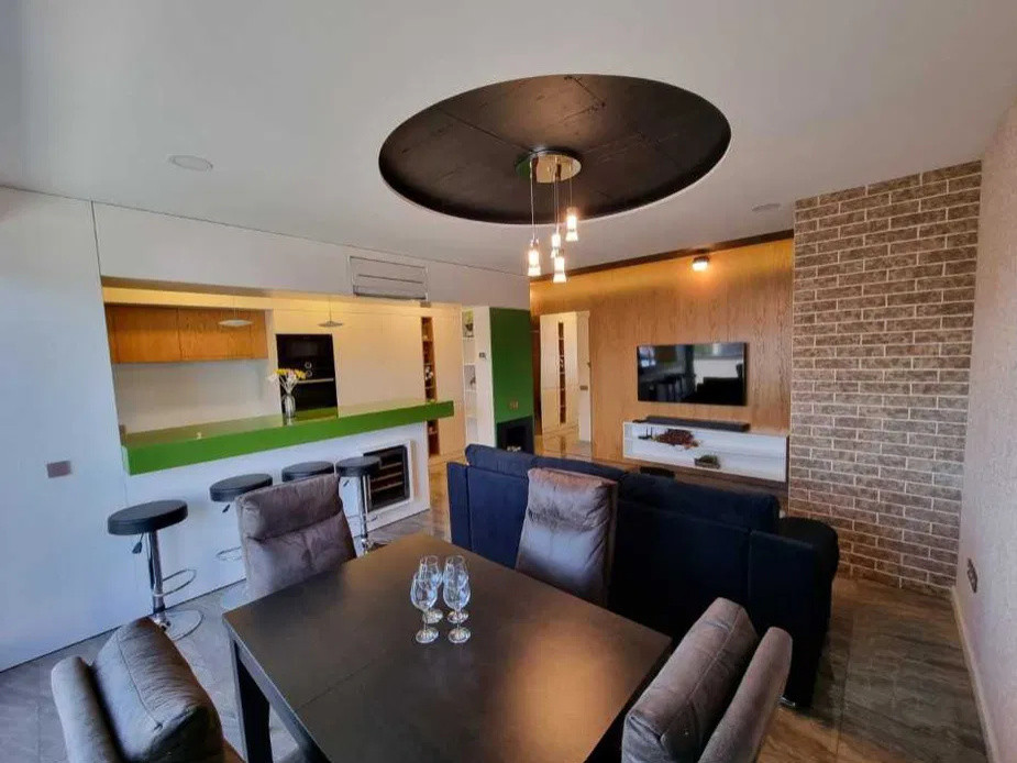 3 camere, 90 mp,  terasa, zona str.Calea Manastur , Semicentral