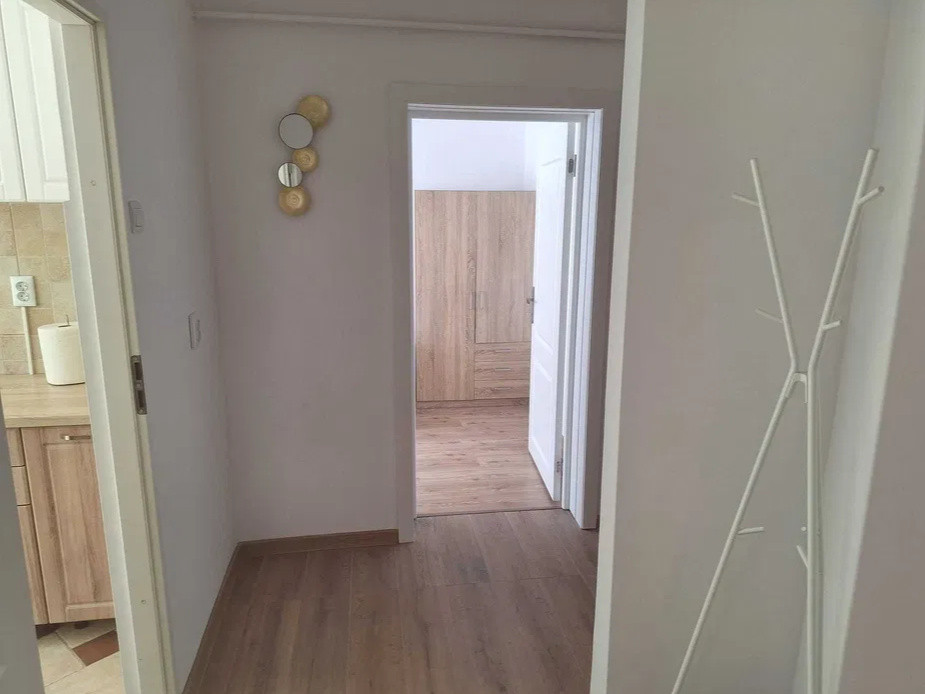 3 camere ,decomandat, 70 mp, zona str. A. V. Voevod, Gheorgheni