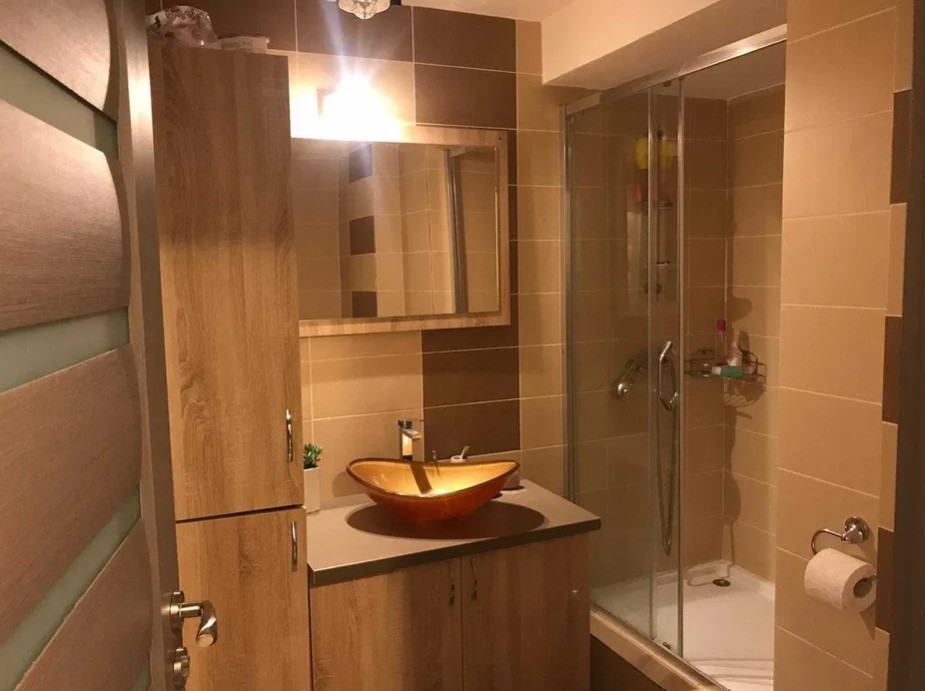 3 camere , 60 mp,  terasa, parcare, zona str. Calea Turzii