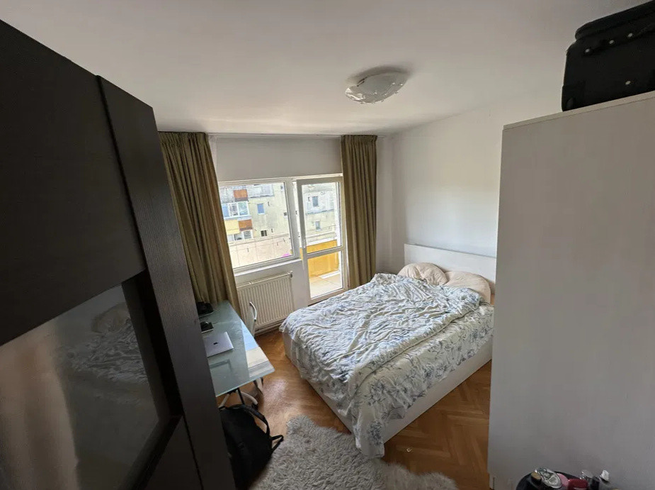 3 camere ,decomandat, 65 mp,  2 balcoane, zona str. Louis Pasteur, Zorilor