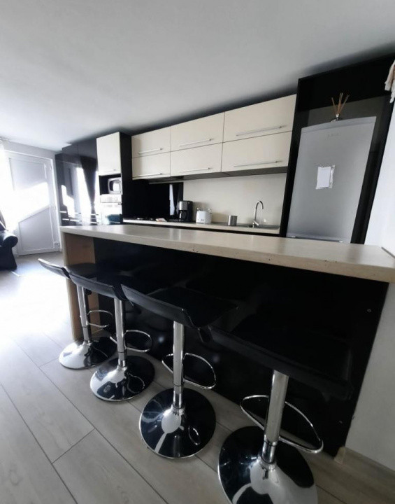3 camere, 70 mp,  terasa, zona str. Louis Pasteur, Zorilor