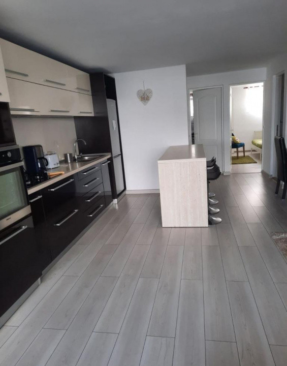 3 camere, 70 mp,  terasa, zona str. Louis Pasteur, Zorilor