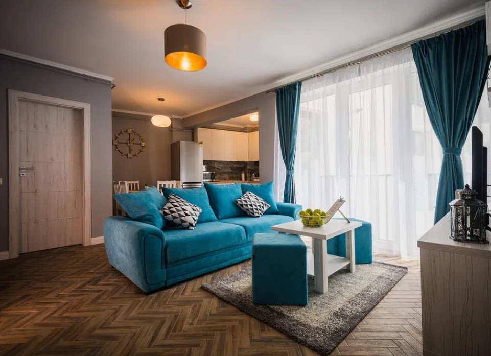 3 camere, LUX, 68 mp,  terasa, zona Platinia, Semicentral
