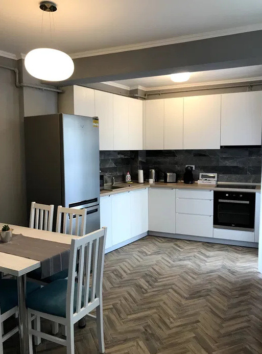 3 camere, LUX, 68 mp,  terasa, zona Platinia, Semicentral