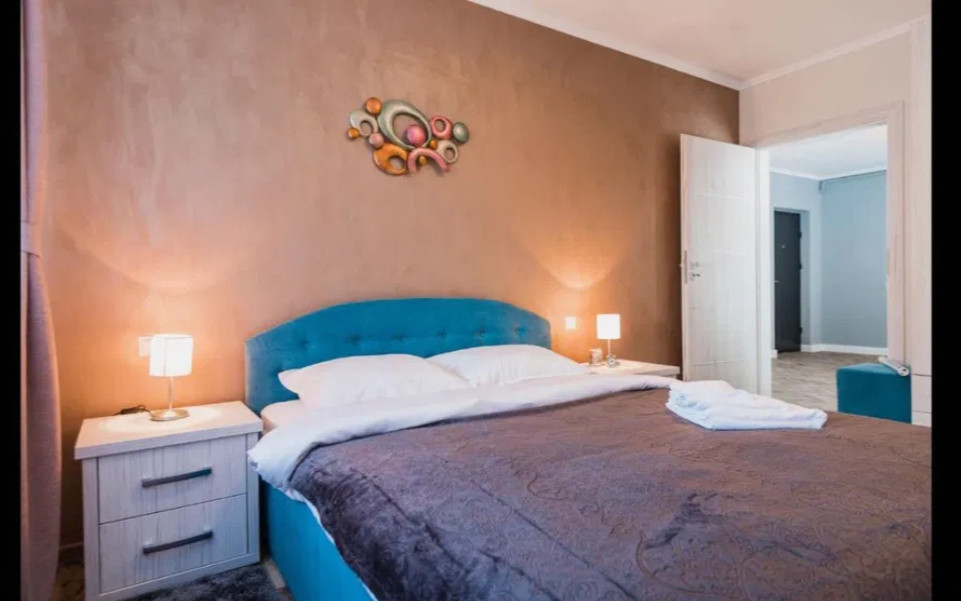 3 camere, LUX, 68 mp,  terasa, zona Platinia, Semicentral