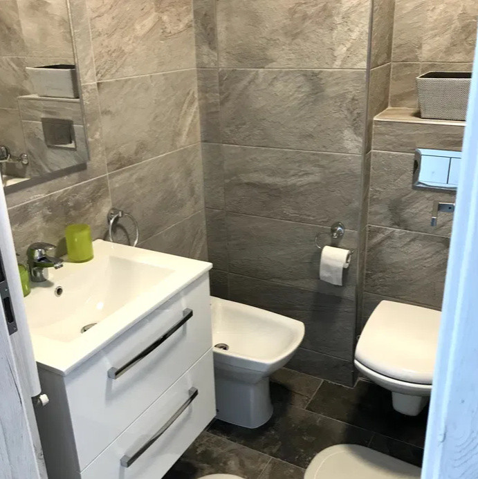 3 camere, LUX, 68 mp,  terasa, zona Platinia, Semicentral