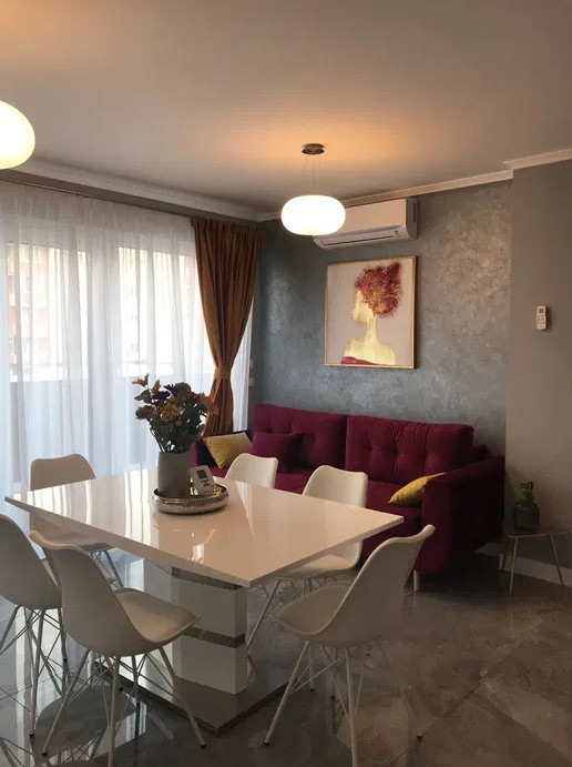 3 camere ,LUX, 85 mp,  terasa, parcare, zona str. Calea manastur, Semicentral
