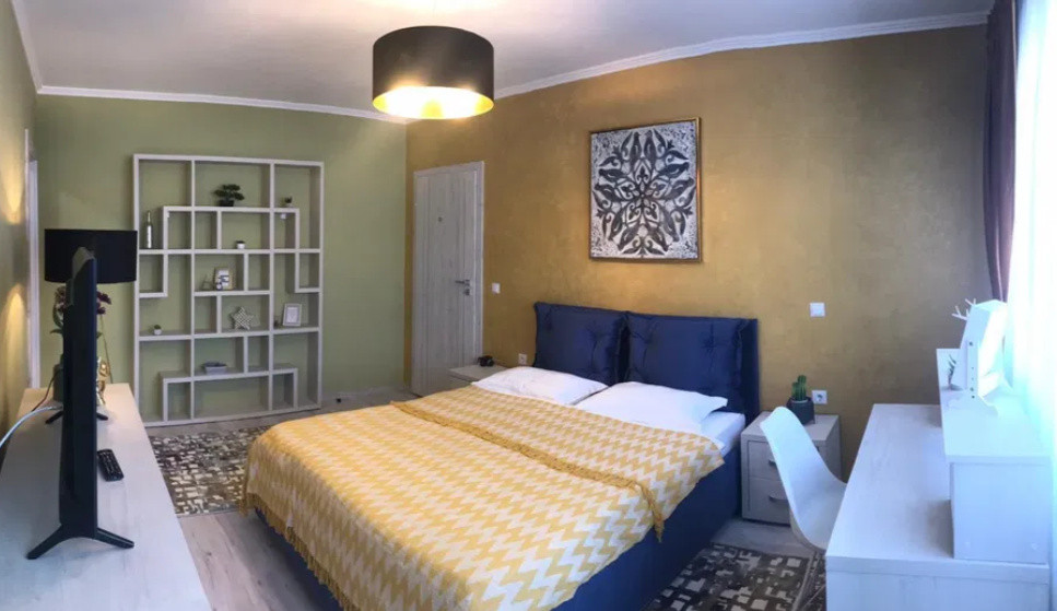 3 camere ,LUX, 85 mp,  terasa, parcare, zona str. Calea manastur, Semicentral