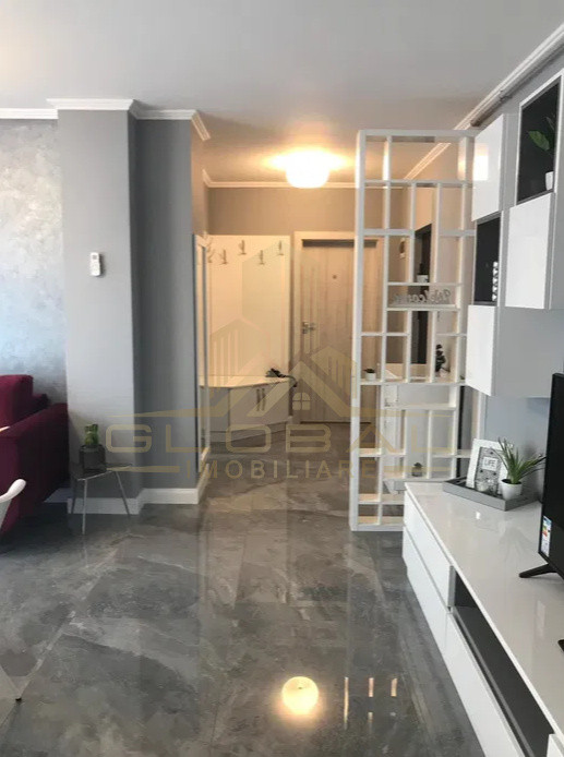 3 camere ,LUX, 85 mp,  terasa, parcare, zona str. Calea manastur, Semicentral