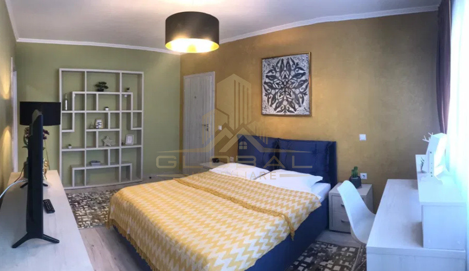 3 camere ,LUX, 85 mp,  terasa, parcare, zona str. Calea manastur, Semicentral