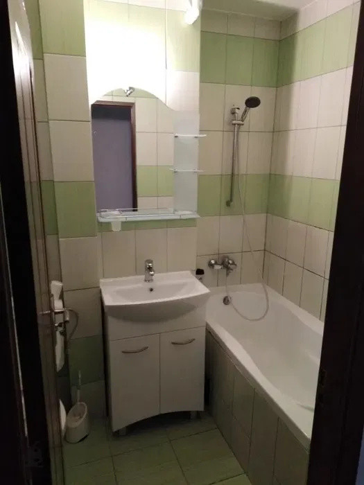 3 camere ,60 mp, balcon, zona str.Aleea vlahuta, Grigorescu