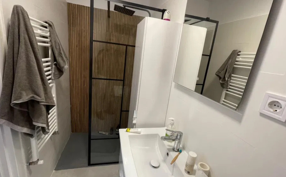 3 camere , 55 mp, zona str.Strada Bisericii Ortodoxe , Centru