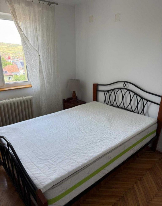 2 camere ,decomandat, 36 mp,  parcare, zona str.Gruia , Gruia