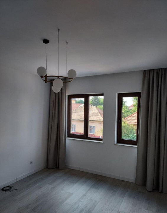 4 camere , 150 mp,  terasa, zona str.Titulescu Gheorgheni