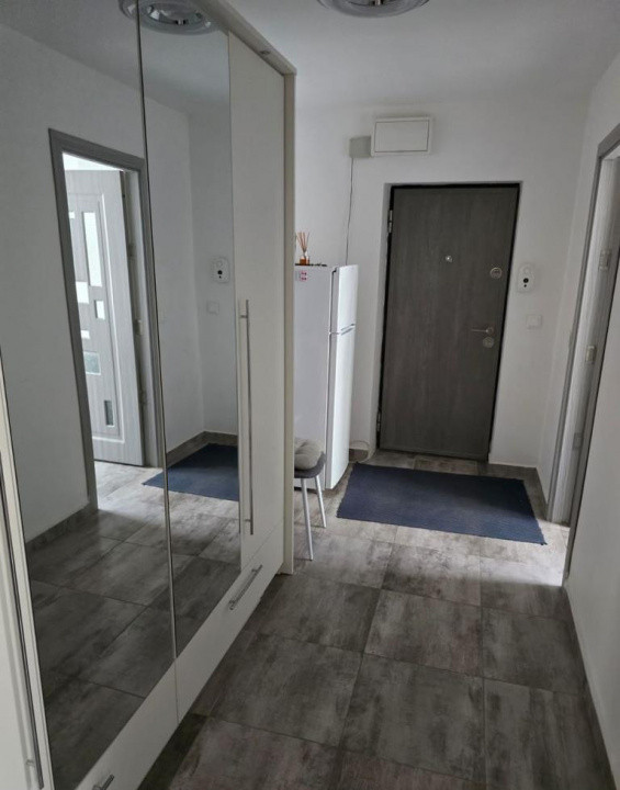 2 camere ,decomandat, 50 mp, zona str.Piata Mihai Viteazu, Centru