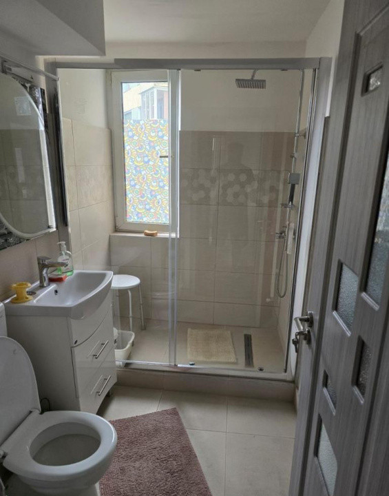 2 camere ,decomandat, 50 mp, zona str.Piata Mihai Viteazu, Centru