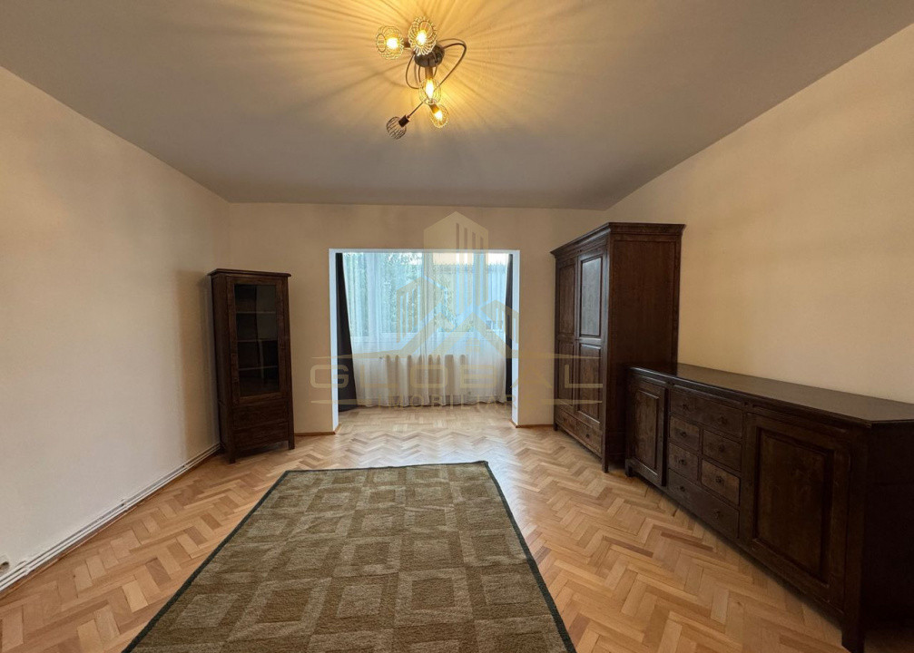 3 camere ,decomandat, 70 mp,  terasa, zona Bulevardul 1 decembrie, Grigorescu