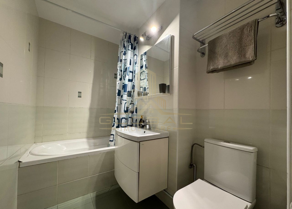 3 camere ,decomandat, 70 mp,  terasa, zona Bulevardul 1 decembrie, Grigorescu