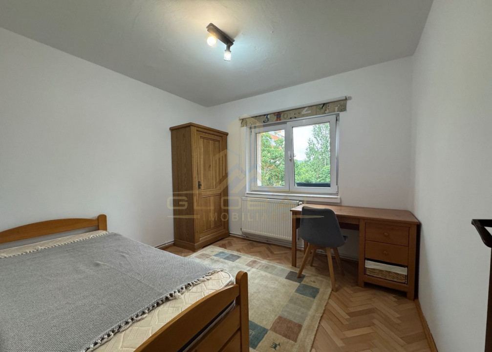 3 camere ,decomandat, 70 mp,  terasa, zona Bulevardul 1 decembrie, Grigorescu