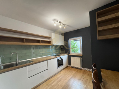 3 camere ,decomandat, 70 mp,  terasa, zona Bulevardul 1 decembrie, Grigorescu