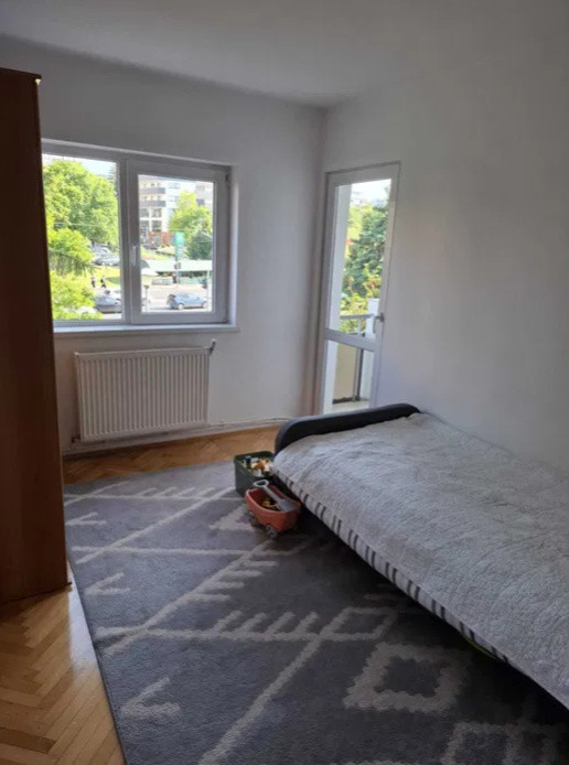 4 camere ,decomandat, 77 mp,  2 bai, 2 balcoane, zona str.Viilor, Zorilor