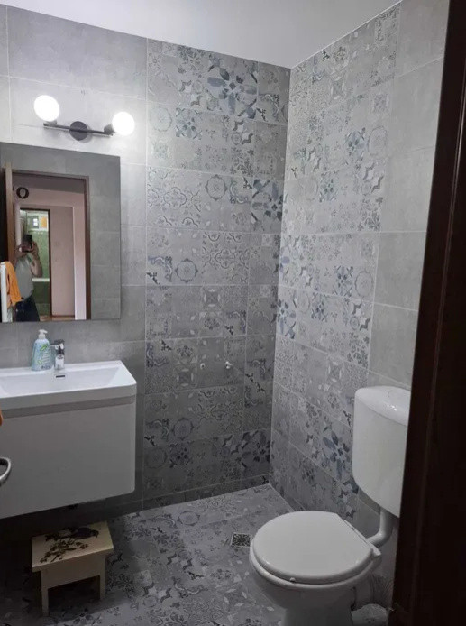 4 camere ,decomandat, 77 mp,  2 bai, 2 balcoane, zona str.Viilor, Zorilor