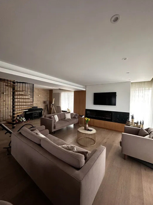5 camere,  210 mp,  terasa 260 mp, 2 parcari, zona str. Buna Ziua, Buna-Ziua