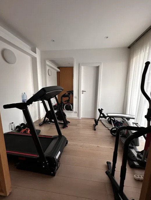 5 camere,  210 mp,  terasa 260 mp, 2 parcari, zona str. Buna Ziua, Buna-Ziua