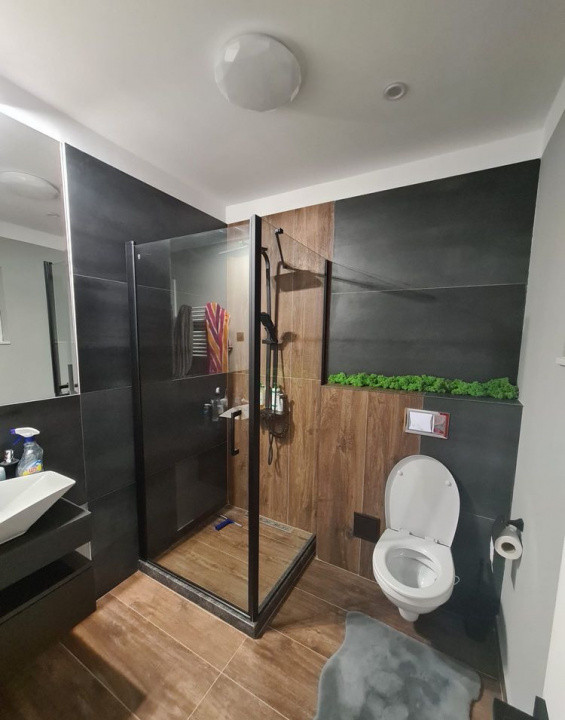 4 camere, LUX, 121 mp,  3 balcoane, 3 parcaro, zona str. Traian Vuia, Aeroport