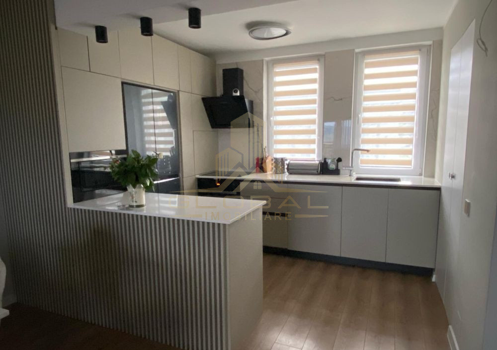 4 camere, LUX, 121 mp,  3 balcoane, 3 parcaro, zona str. Traian Vuia, Aeroport