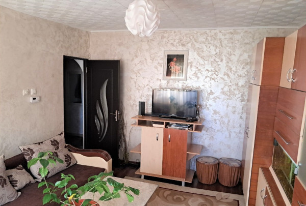 3 camere, decomandat, 70 mp,  2 balcoane, 2 bai,  zona Expo, Marasti
