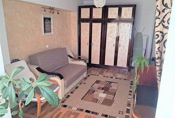 3 camere, decomandat, 70 mp,  2 balcoane, 2 bai,  zona Expo, Marasti
