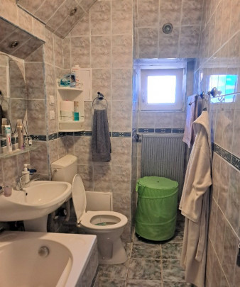 3 camere, decomandat, 70 mp,  2 balcoane, 2 bai,  zona Expo, Marasti